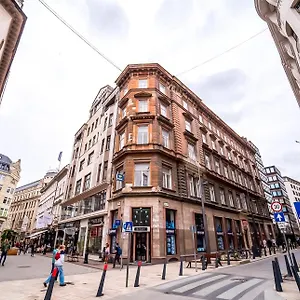 2b & Budapest