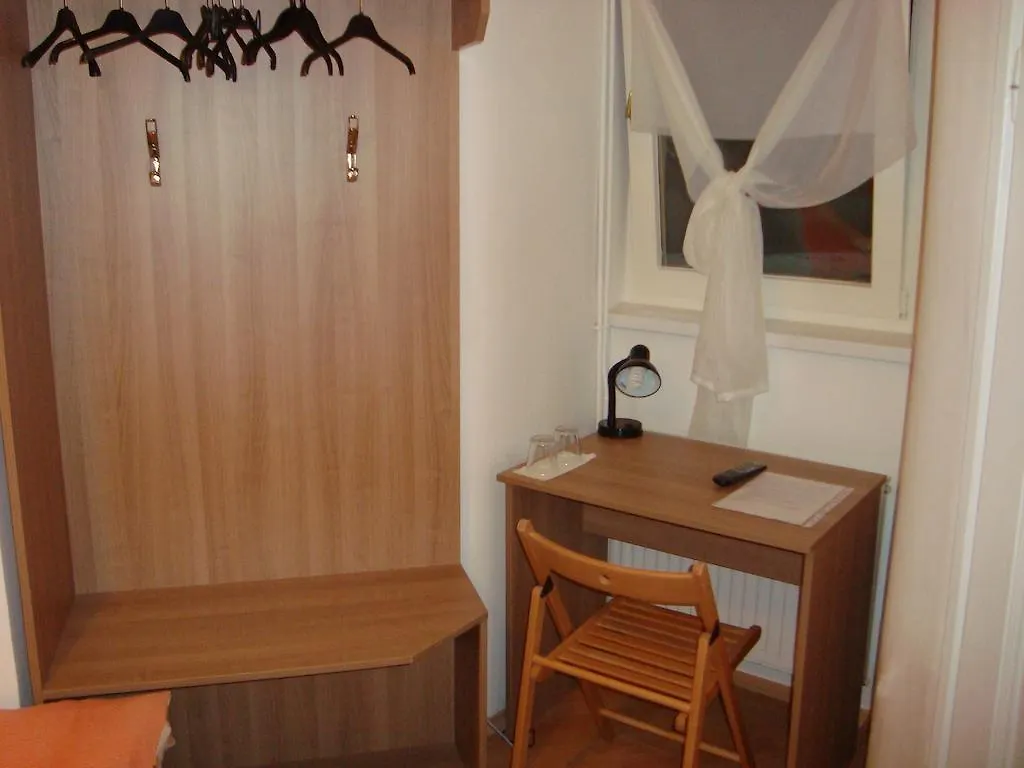 Fanni Budapest Guesthouse 3*,  Ungern
