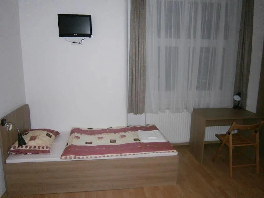 *** Pensionat Fanni Budapest Guesthouse Ungern